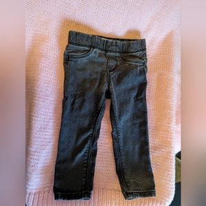 ✨3/$15 2T Old Navy Black Jeans